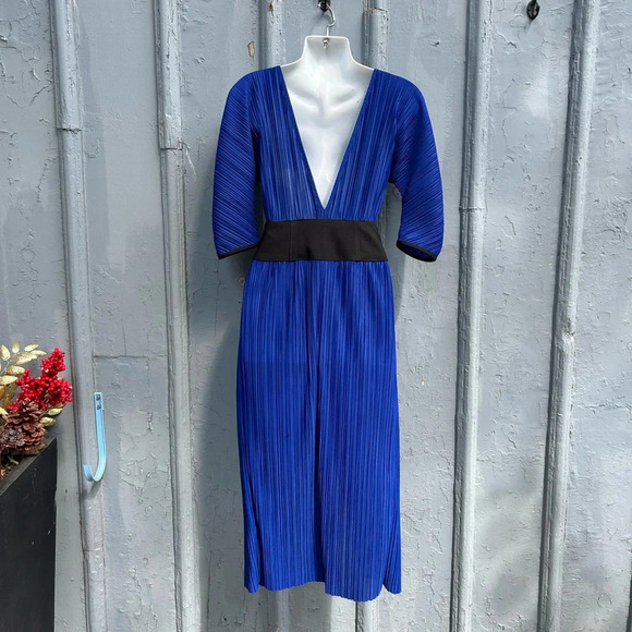 Alison Hayes Pleated Dress, size Small - Picture 2 of 9